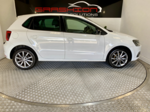 2016 Volkswagen Polo 1.2 Tsi Bluemotion Tech Se Design in White — image 5
