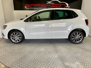 2016 Volkswagen Polo 1.2 Tsi Bluemotion Tech Se Design in White — image 6