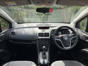 2015 Vauxhall Meriva 1.4 I Turbo Se in Red — image 3