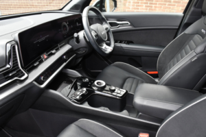 2025 Kia Sportage 1.6 T-Gdi Mhev Gt-Line S SUV 5dr Petrol Hybrid Dct Euro 6 (s/s) (157 Bhp) in Black — image 4