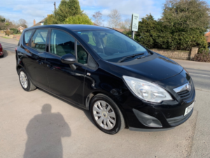 2011 Vauxhall Meriva Exclusiv 1.4t 16v 140 in Black — image 2