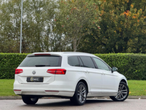 2017 Volkswagen Passat 2.0 Tdi Gt DSG Euro 6 (s/s) 5dr in White — image 3