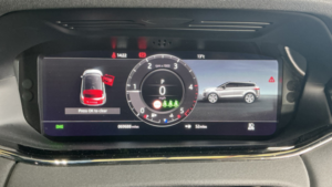 2019 Land Rover Range Rover Evoque R-Dynamic Se in Silver — image 4