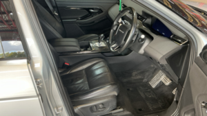 2019 Land Rover Range Rover Evoque R-Dynamic Se in Silver — image 6
