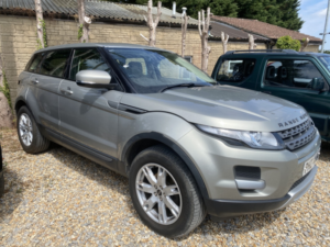 2012 Land Rover Range Rover Evoque 2.2 Td4 Pure in Gold — image 3