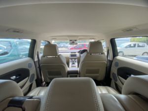 2012 Land Rover Range Rover Evoque 2.2 Td4 Pure in Gold — image 6