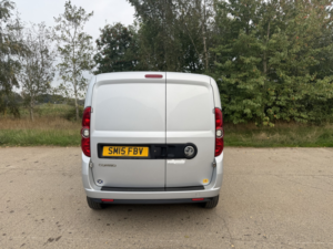 2015 Vauxhall Combo 1.3 Cdti 2300 16v Sportive in Silver — image 5