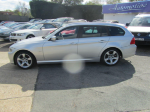 2012 BMW 3 Series 2.0 320d Exclusive Edition in Silver — image 3