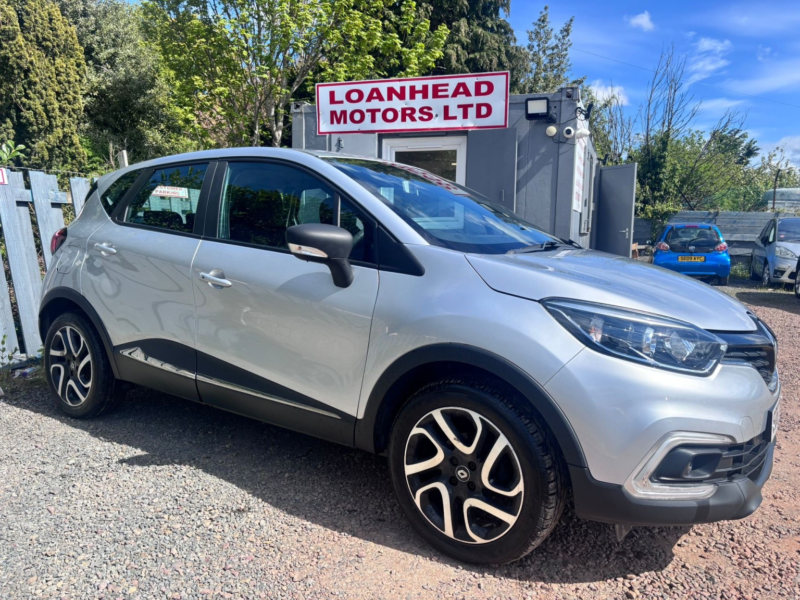 2017 Renault Captur 0.9 Dynamique Nav Tce 90 in Silver — image 1