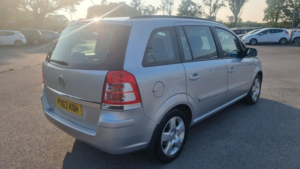 2013 Vauxhall Zafira 1.6 16v Exclusiv in Silver — image 2