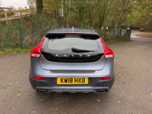2018 Volvo V40 T3 Cross Country Nav Plus in Blue — image 5