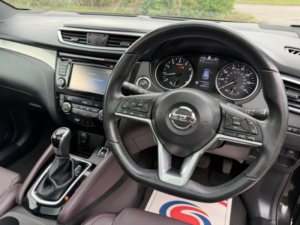 2018 Nissan Qashqai 1.2 Dig-T Tekna+ SUV 5dr Petrol Xtron Euro 6 (s/s) (115 Ps) in Black — image 5