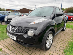 2012 Nissan Juke 1.6 Acenta Premium Euro 5 (s/s) 5dr in Black — image 4