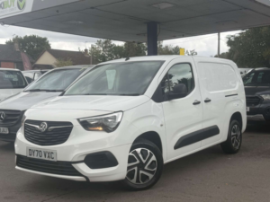 2020 Vauxhall Combo 1.5 Turbo D 2300 Sportive Panel Van 4dr Diesel Manual L2 H1 Euro 6 (s/s) (100 Ps) in White — image 3