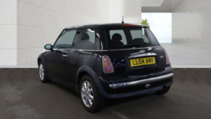 2004 MINI Hatch 1.6 One Euro 3 3dr in Black — image 4