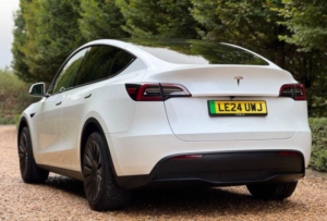 2024 Tesla Model Y Auto Rwd 5dr in White — image 6