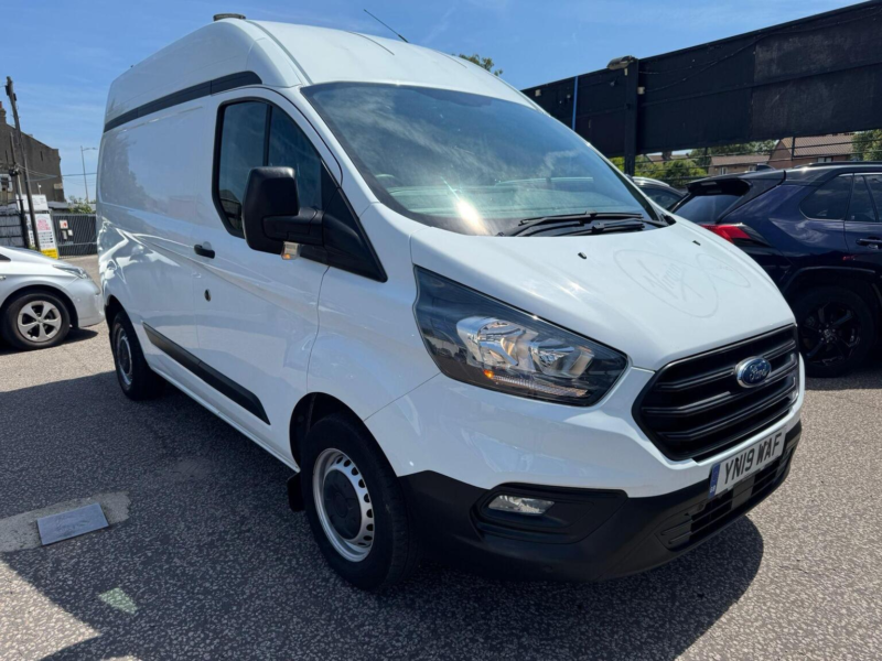 2019 Ford Transit Custom 2.0 300 Ecoblue L1 H2 Euro 6 5dr in White — image 1