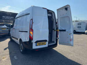 2019 Ford Transit Custom 2.0 300 Ecoblue L1 H2 Euro 6 5dr in White — image 6
