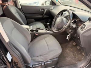 2008 Nissan Qashqai 1.6 Visia in Black — image 5