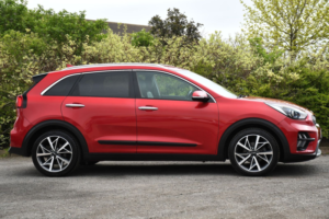2021 Kia Niro 1.6 Gdi 3 SUV 5dr Petrol Hybrid Dct Euro 6 (s/s) (139 Bhp) in Red — image 2