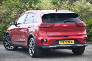 2021 Kia Niro 1.6 Gdi 3 SUV 5dr Petrol Hybrid Dct Euro 6 (s/s) (139 Bhp) in Red — image 3