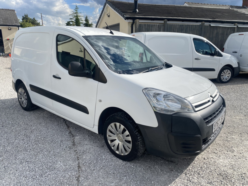 2017 Citroen Berlingo 1.6 Bluehdi 625 Enterprise in White — image 1