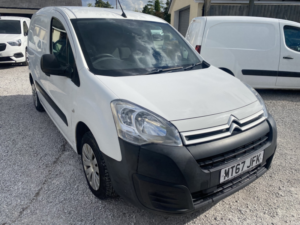 2017 Citroen Berlingo 1.6 Bluehdi 625 Enterprise in White — image 2