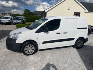 2017 Citroen Berlingo 1.6 Bluehdi 625 Enterprise in White — image 6
