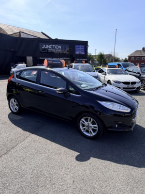 2015 Ford Fiesta 1.3 Zetec in Black — image 4