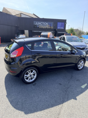 2015 Ford Fiesta 1.3 Zetec in Black — image 5