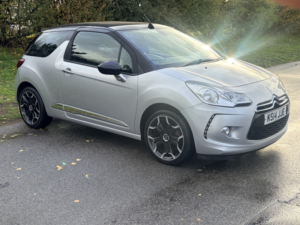 2014 Citroen Ds3 Cabrio 1.6 E-Hdi Airdream Dstyle Plus in Silver — image 4