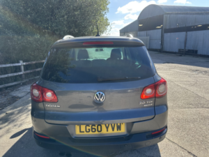 2010 Volkswagen Tiguan 2.0 Tdi Bluemotion Tech Match in Grey — image 5