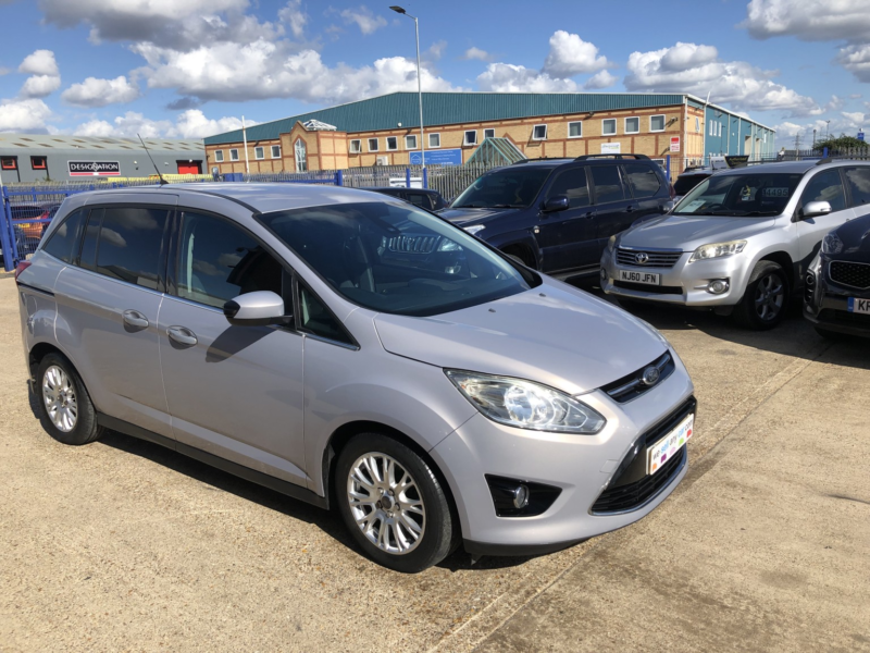 2011 Ford Grand C-Max 1.6 Tdci Titanium in Silver — image 1