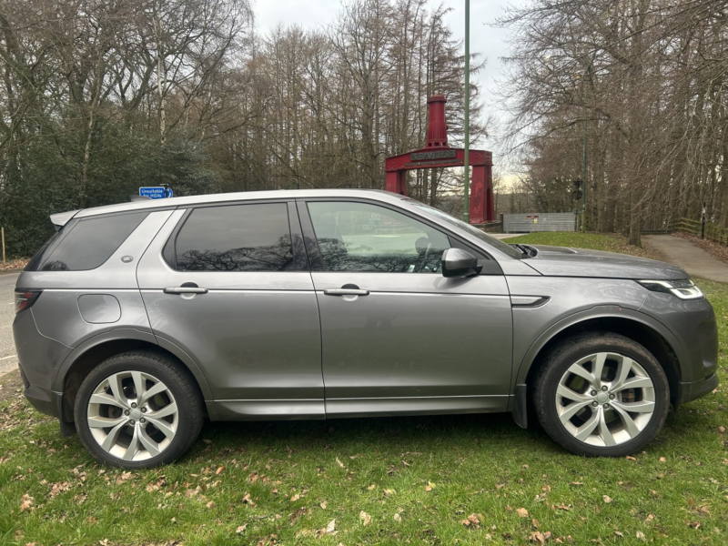 2020 Land Rover Discovery Sport 2.0 D180 Mhev R-Dynamic Se in Grey — image 1