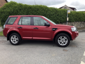 2013 Land Rover Freelander 2 2.2 Sd4 Xs Turbo Diesel Automatic 4x4 - Extensive Service History in Red — image 2
