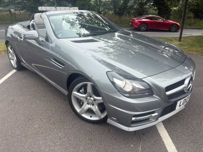 2012 Mercedes-Benz Slk Slk 200 Amg in Silver — image 1