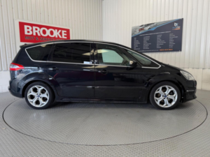 2015 Ford S-Max 2.2 Tdci Titanium X Sport Euro 5 5dr in Black — image 3