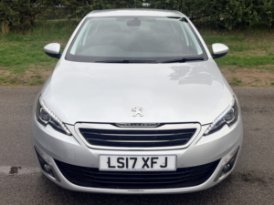 2017 Peugeot 308 1.2 Puretech Allure in Silver — image 3