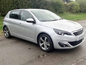 2017 Peugeot 308 1.2 Puretech Allure in Silver — image 4