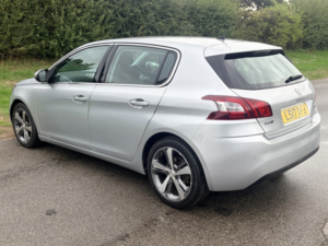 2017 Peugeot 308 1.2 Puretech Allure in Silver — image 5