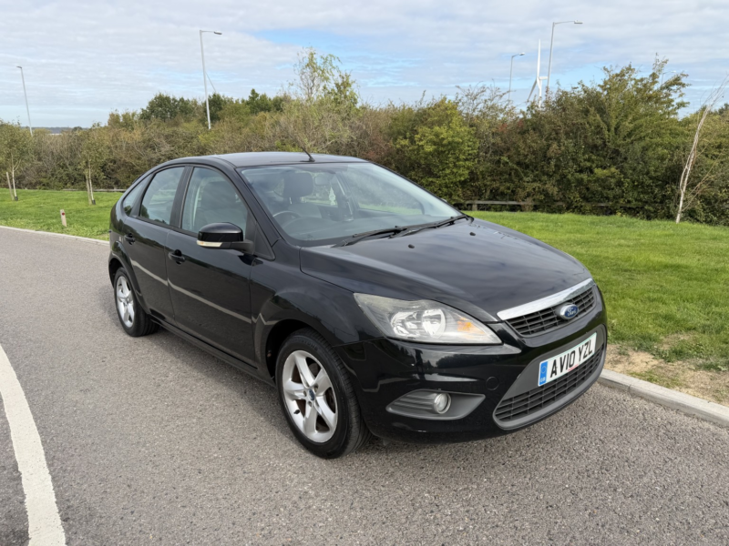2010 Ford Focus 1.6 Zetec in Black — image 1