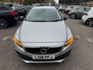 2018 Volvo V40 Cross Country 1.5 T3 Auto Euro 6 (s/s) 5dr in Silver — image 4