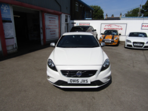 2015 Volvo V40 1.6 R-Design T2 (120hp) in White — image 2