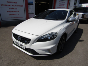 2015 Volvo V40 1.6 R-Design T2 (120hp) in White — image 3