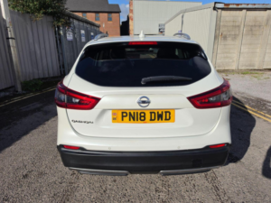 2018 Nissan Qashqai 1.6 Dci Tekna Euro 6 (s/s) 5dr in White — image 5