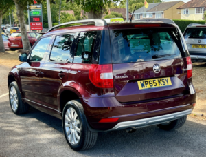 2015 Skoda Yeti 1.2 Tsi Se L in Red — image 5