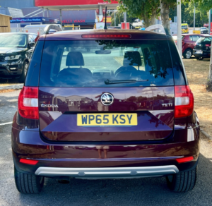 2015 Skoda Yeti 1.2 Tsi Se L in Red — image 6