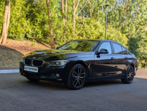 2015 BMW 3 Series 2.0 320i Se Auto Xdrive Euro 6 (s/s) 4dr in Black — image 3
