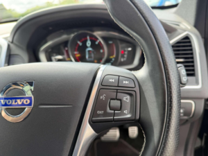 2014 Volvo Xc60 2.4 D5 R-Design Lux Nav Geartronic AWD Euro 5 5dr in Black — image 6