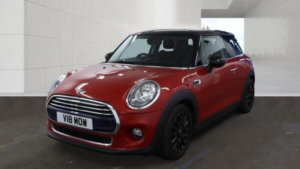 2015 MINI Hatch 1.5 Cooper Euro 6 (s/s) 3dr in Red — image 4